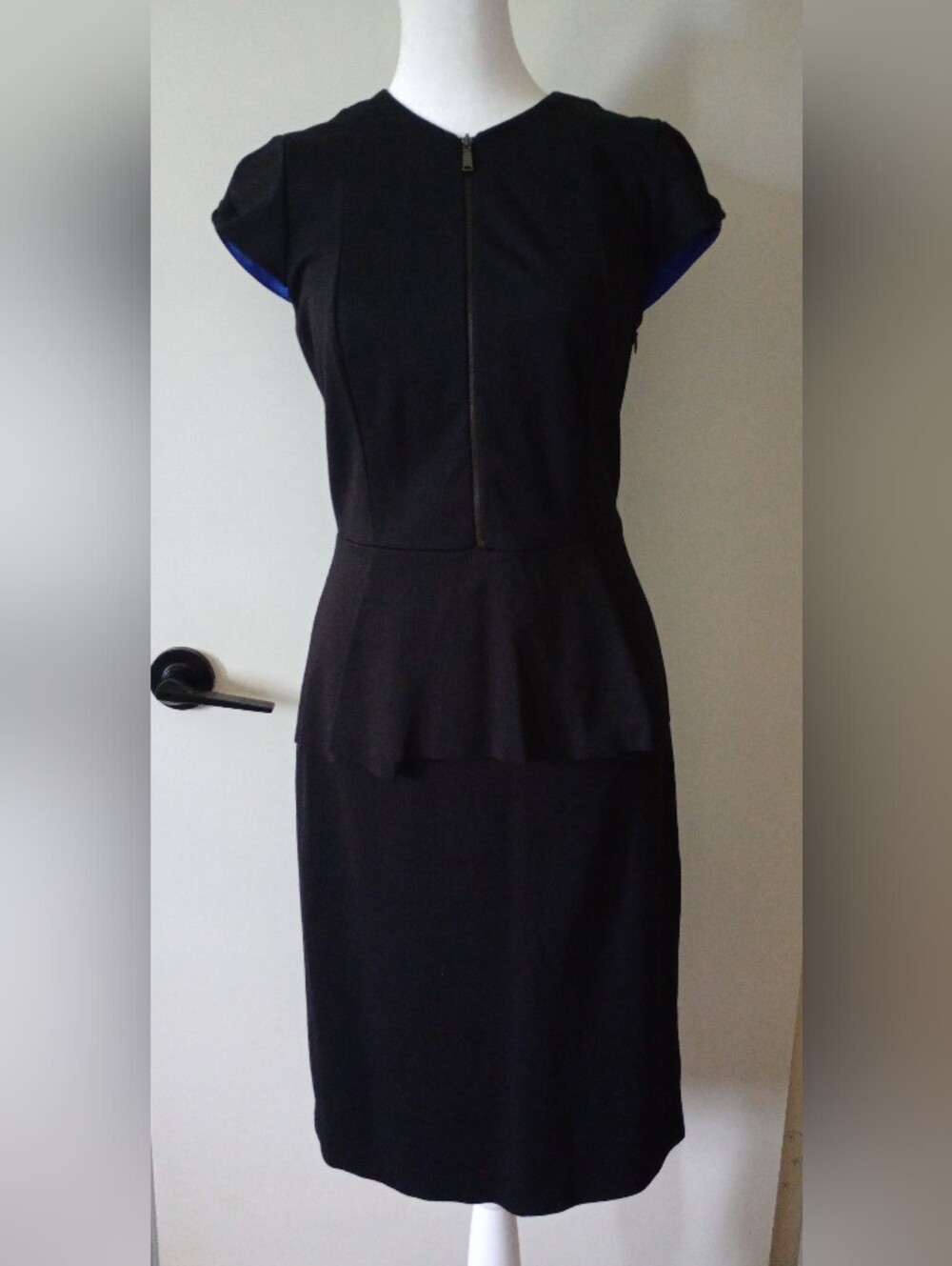Black Elie Tahari Peplum Style Dress with Blue Lining Size 8